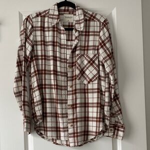 Abercrombie & Fitch White and Red-Brown Plaid Button-Down Shirt